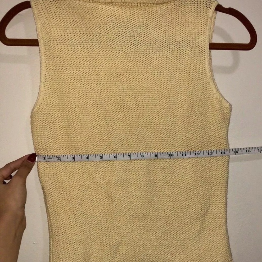 Pale Yellow Sleeveless Turtleneck Knit Sweater - Picture 11 of 13